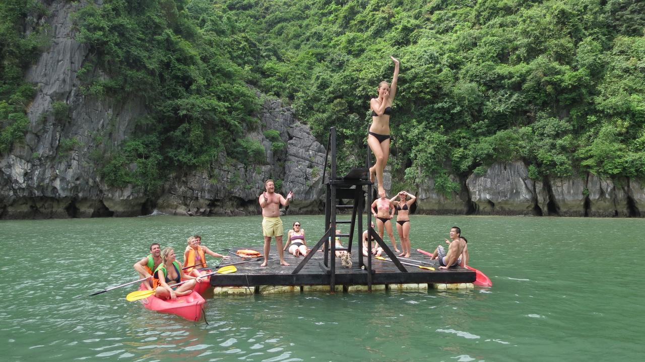 Hanoi Massive Hostel Εξωτερικό φωτογραφία