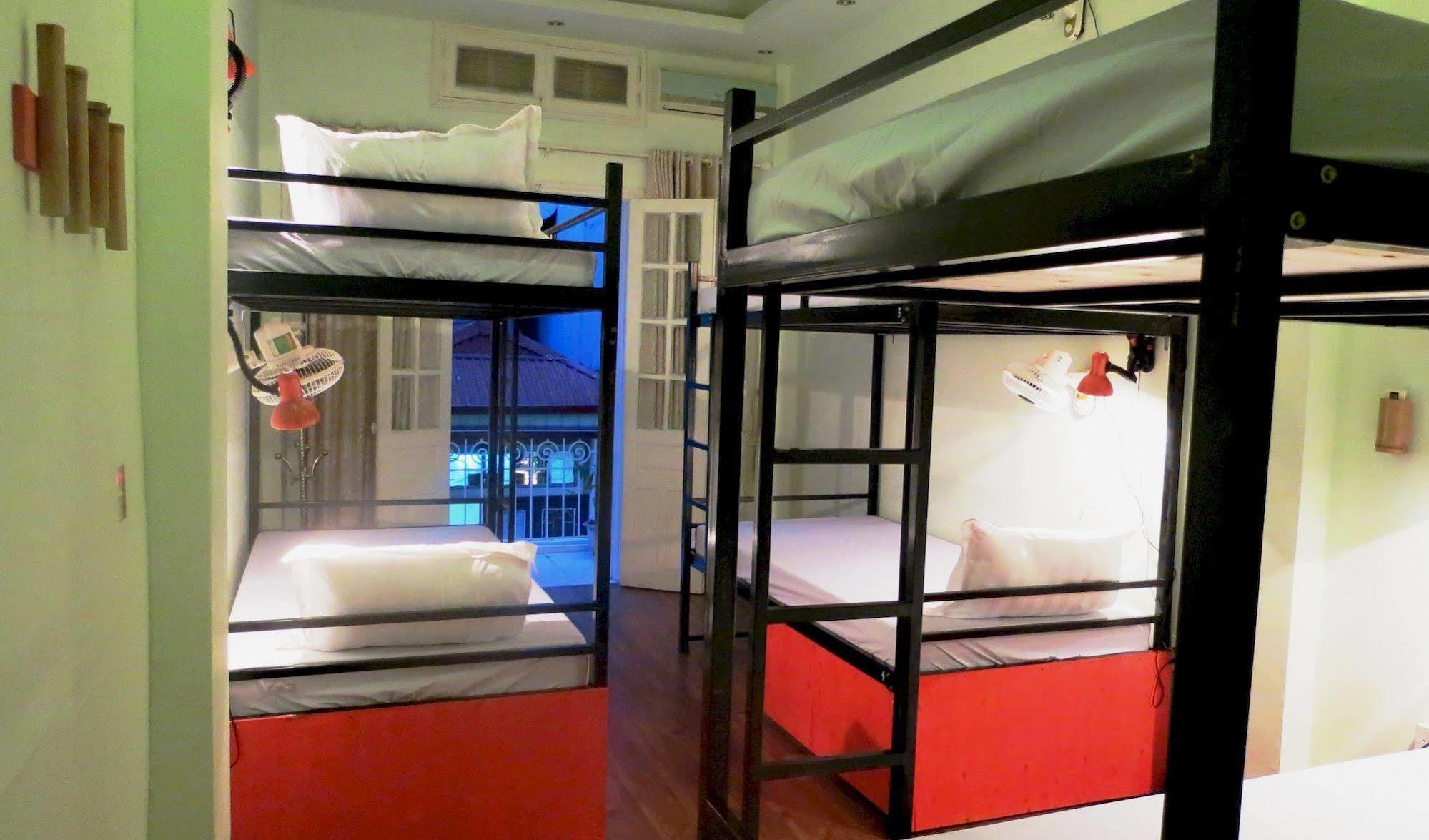 Hanoi Massive Hostel Εξωτερικό φωτογραφία